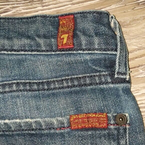 7 for all Man Kind cropped capris Sz  27 - Picture 4 of 6